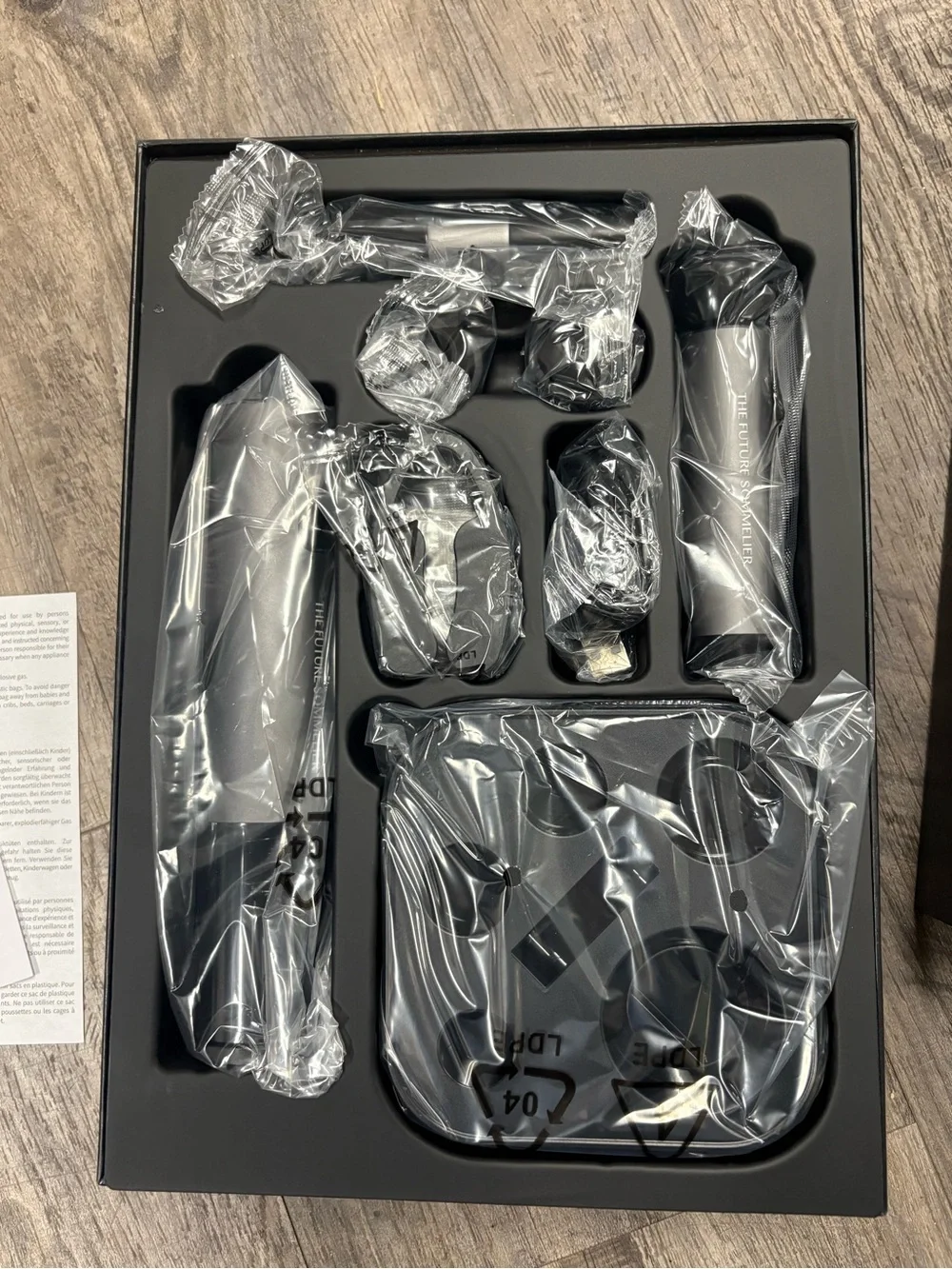 The Future Sommelier Electric Wine Set - Black